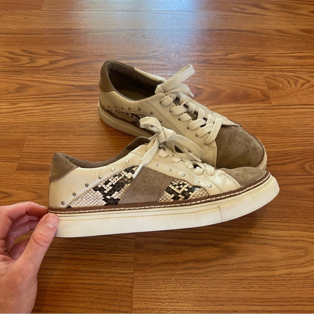 Crown Vintage White and Tan Women's Sneakers Size 7.5